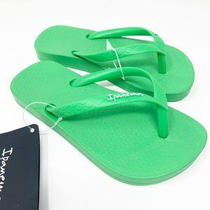 Ipanema Kids Size 10 Green Ana Colors Thong Flip Flop Sandals